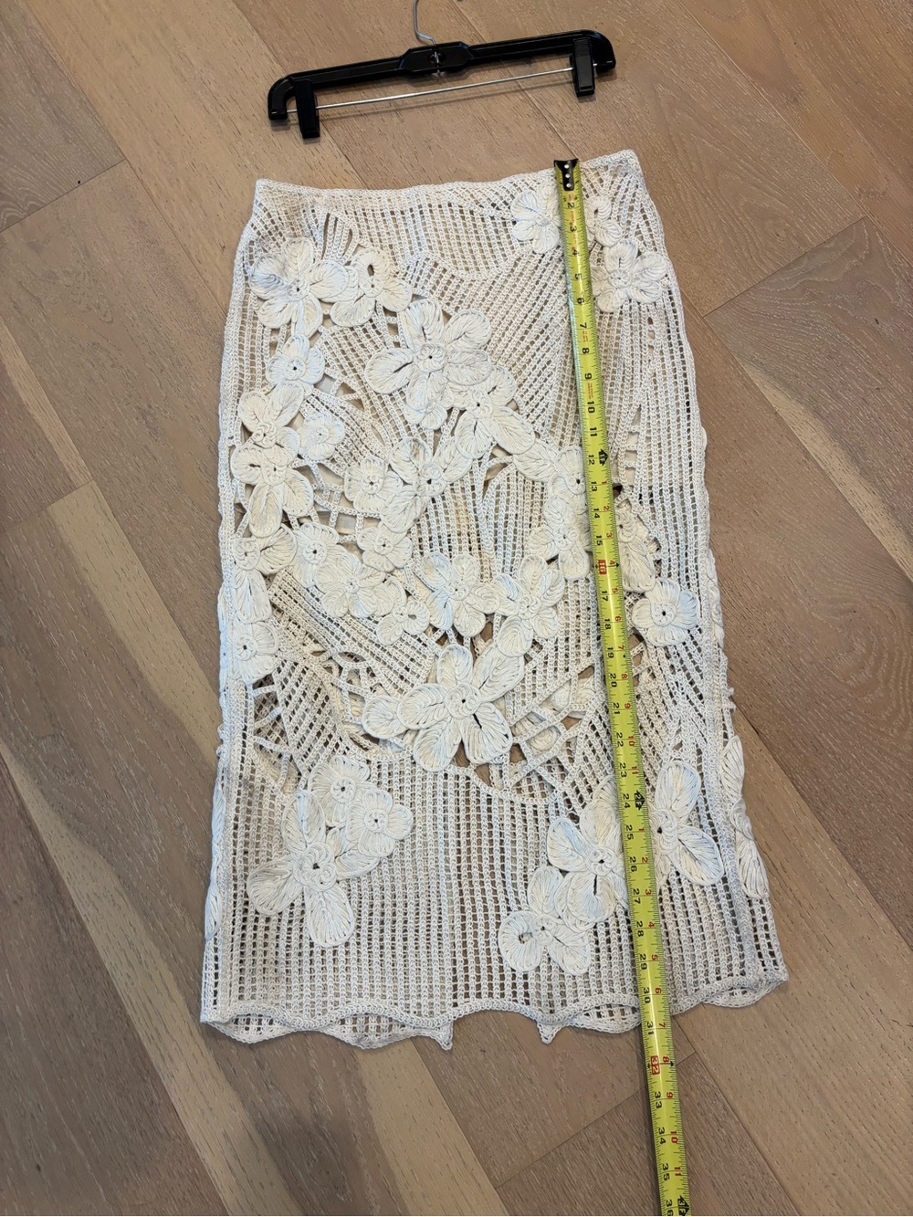 ZARA ZW Collection Crochet Midi Skirt Small NWT 3D Floral appliqué Knit Cream - Picture 11 of 12